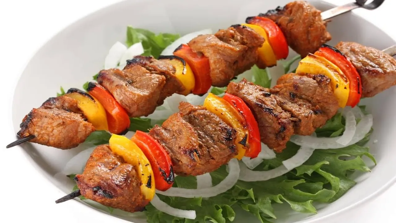 شيش طاووك باللحمه البلدي